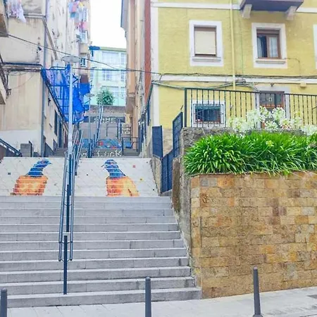 Apartamento En Pleno Centro De * 산탄데르
